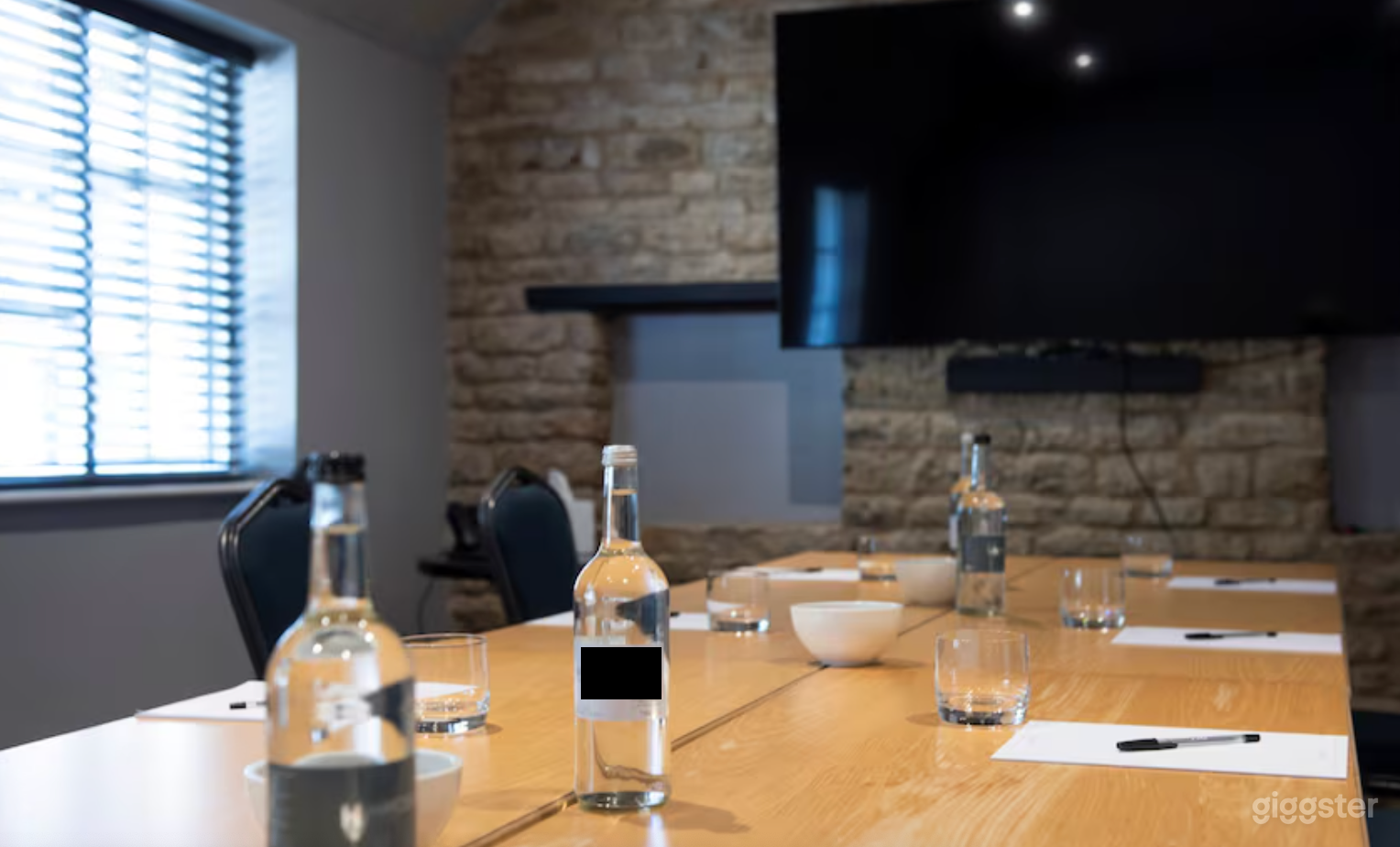 Newton Boardroom for Meetings Photo 4