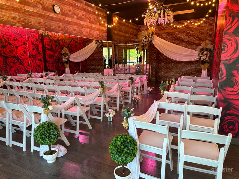  Small Rose Room Creative Space 