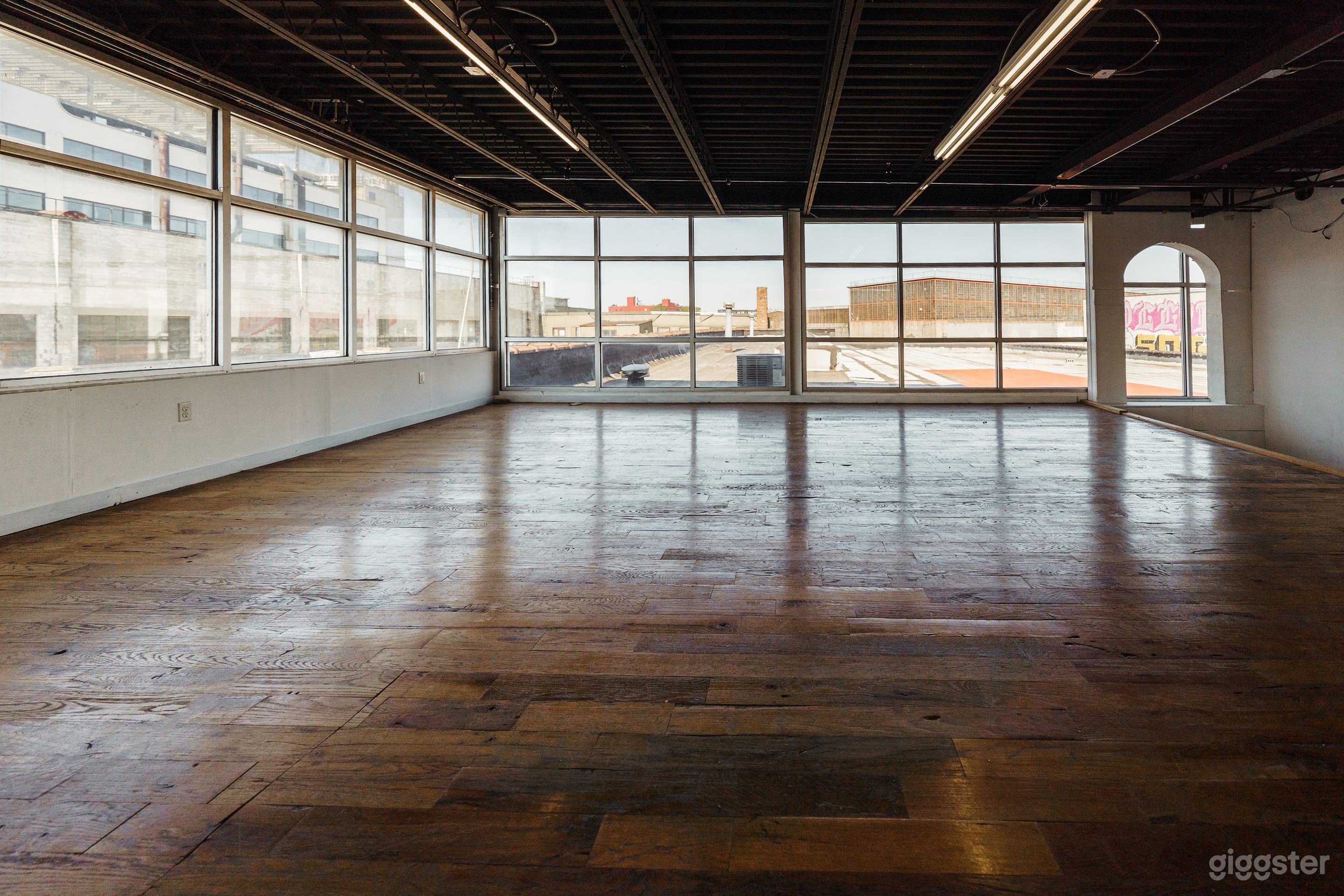 Daylight Photo Studio I in Brooklyn Photo 3