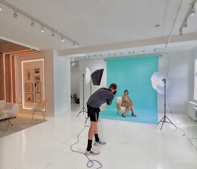  Multi-set Production Studio - Downtown Toronto 