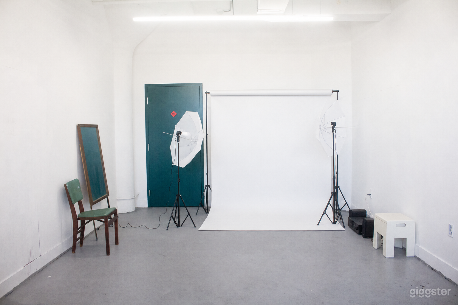 Bright, Equipped Photo Studio - run by artist Photo 1