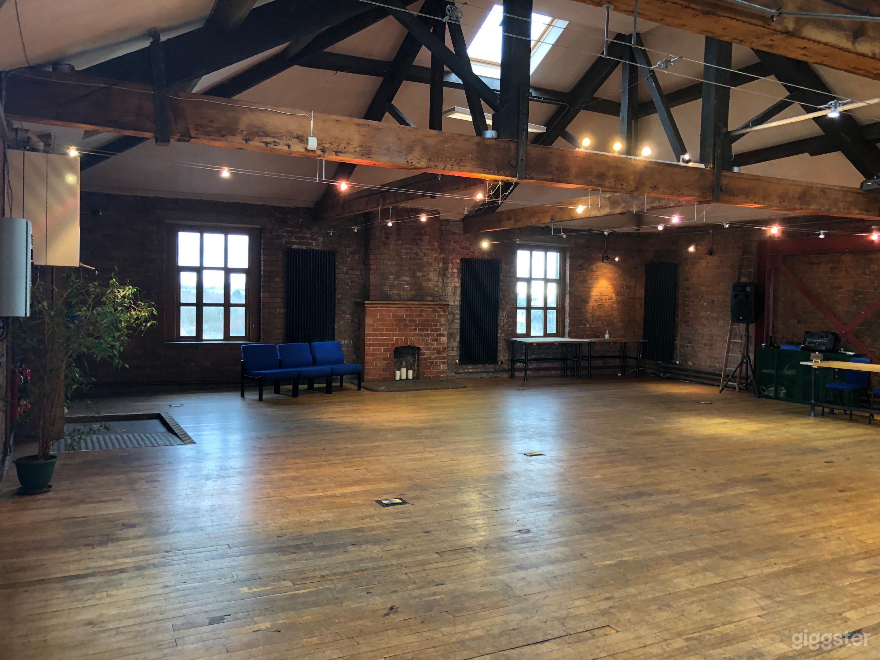 Hidden Gem Silk Loft Attic  Photo 1