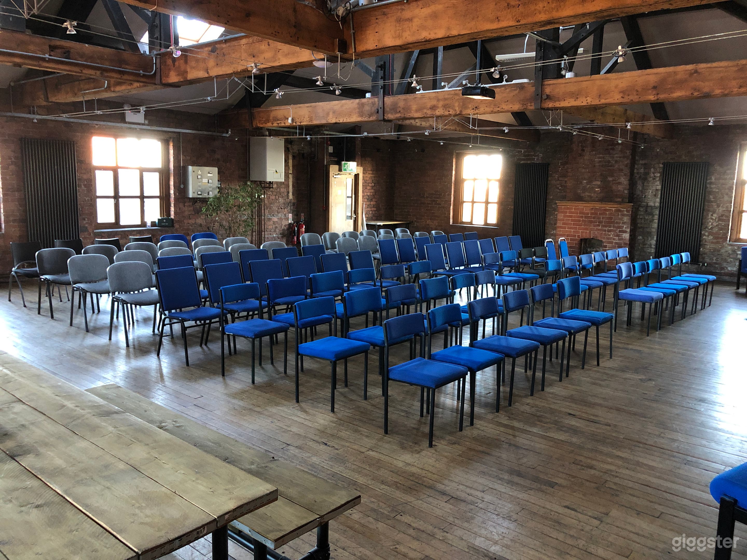 Hidden Gem Silk Loft Attic  Photo 4