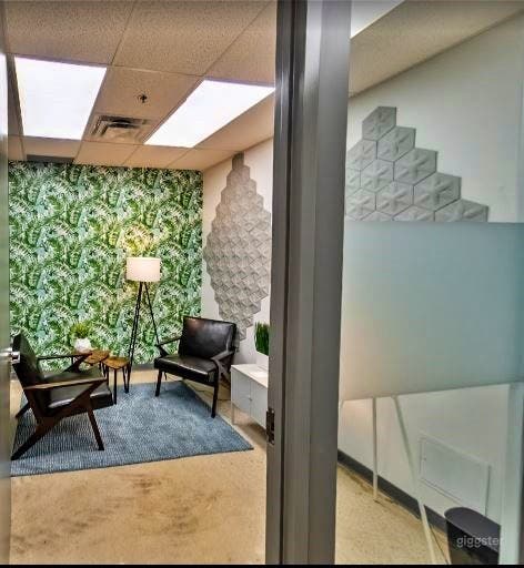 The Sync Room in Burlington Photo 3