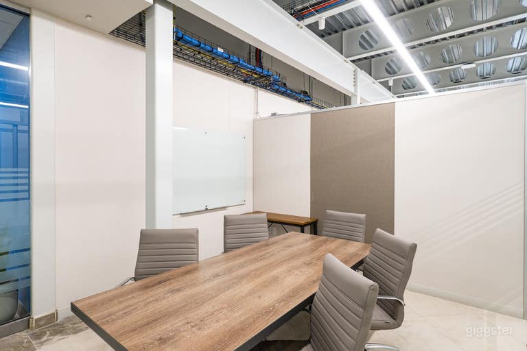  Meeting Room (Rover Room) 