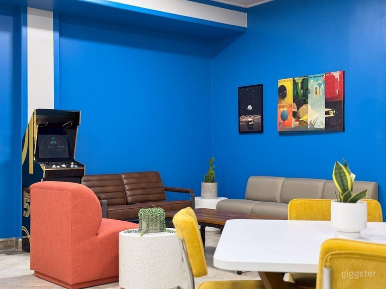  Meeting Room (Rover Room) 