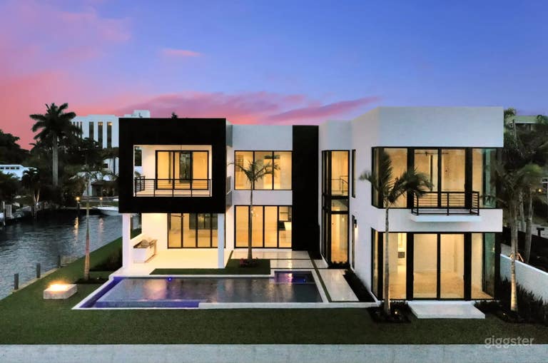  #718 Maison de luxe avec vue sur la voie navigable intracoastale 