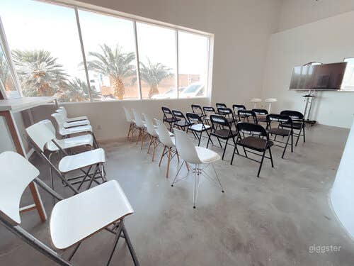 Studio B - Bright and Airy Daylight Studio Photo 1