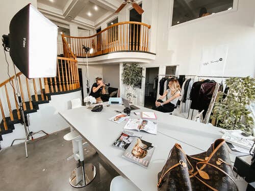 Studio B - Bright and Airy Daylight Studio Photo 2