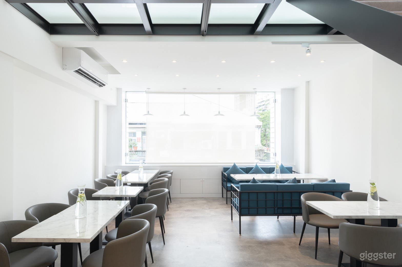 Cafe with White Interior Photo 3