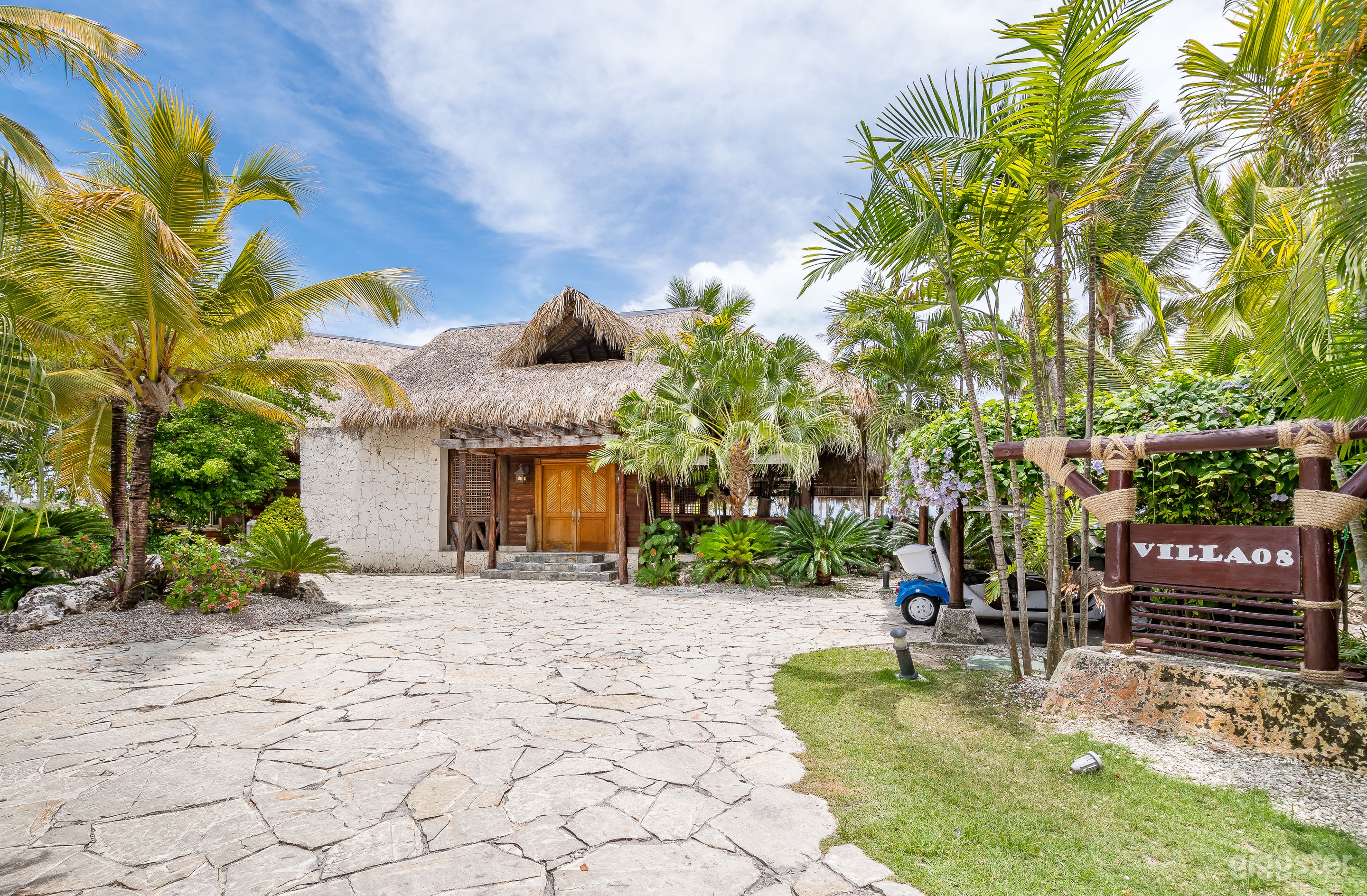 Caleton Beach Villa #8 Photo 1