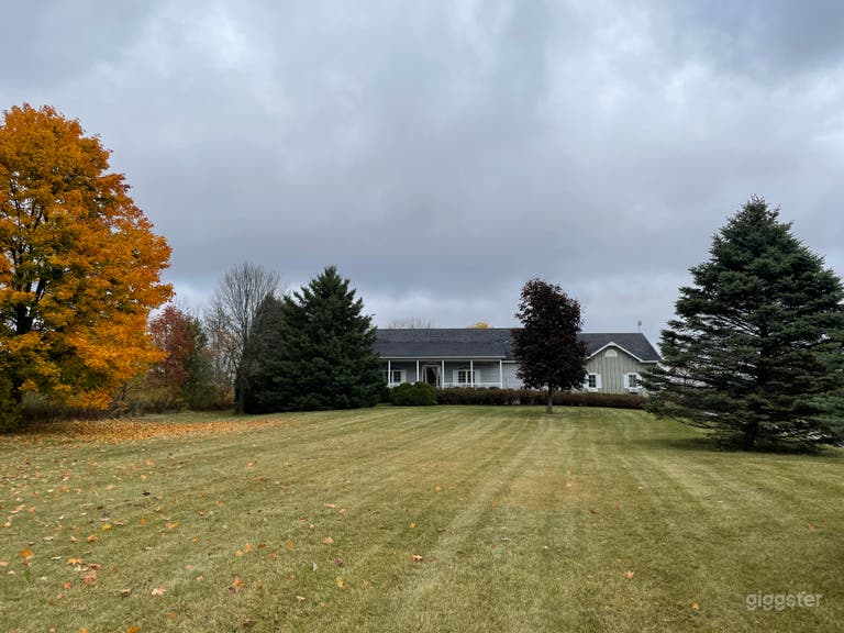  Bungalow nestled in 3 acres of property 