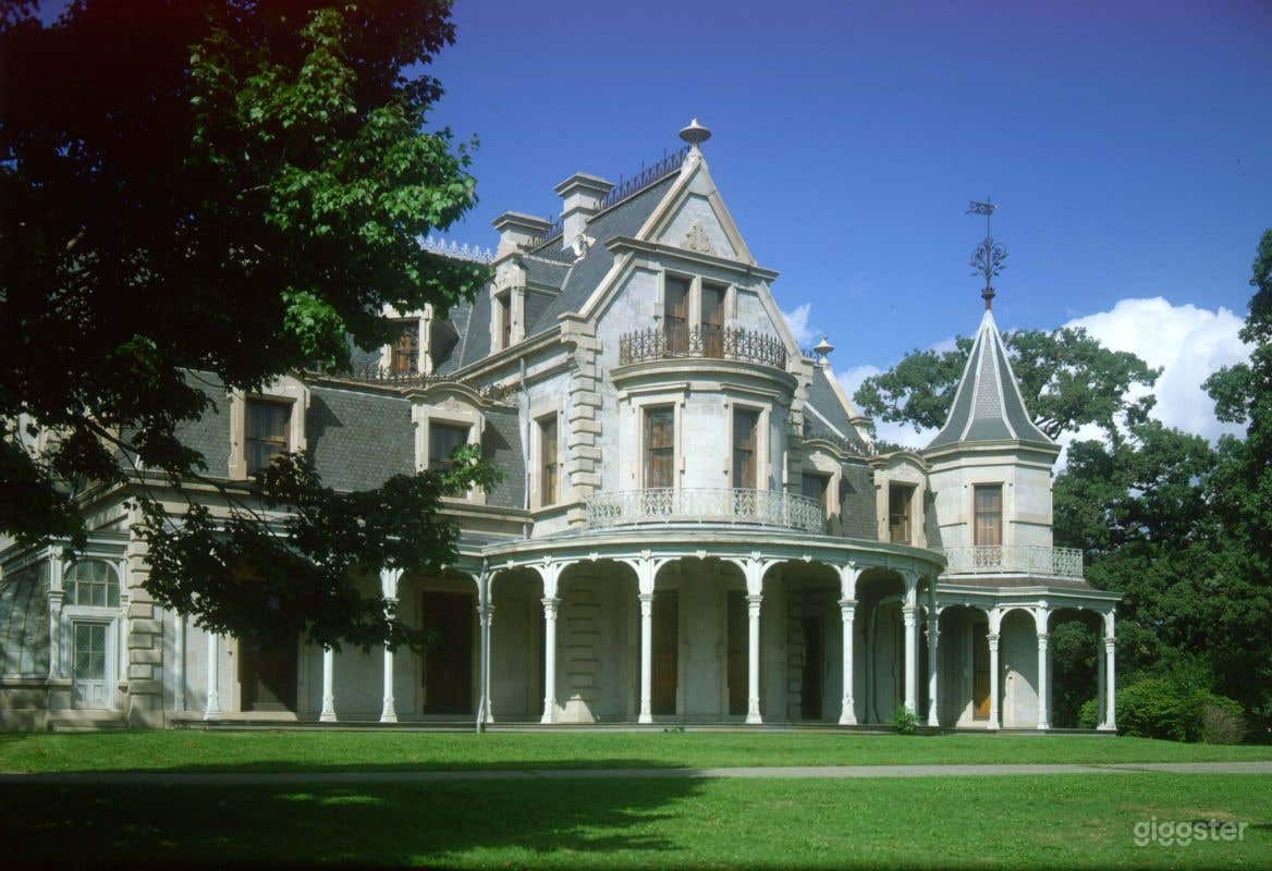 Period mansion home: Location 4016 Photo 1