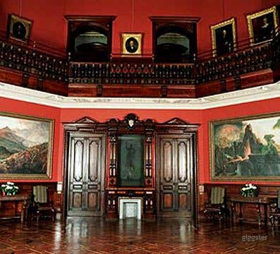 Period mansion home: Location 4016 Photo 4