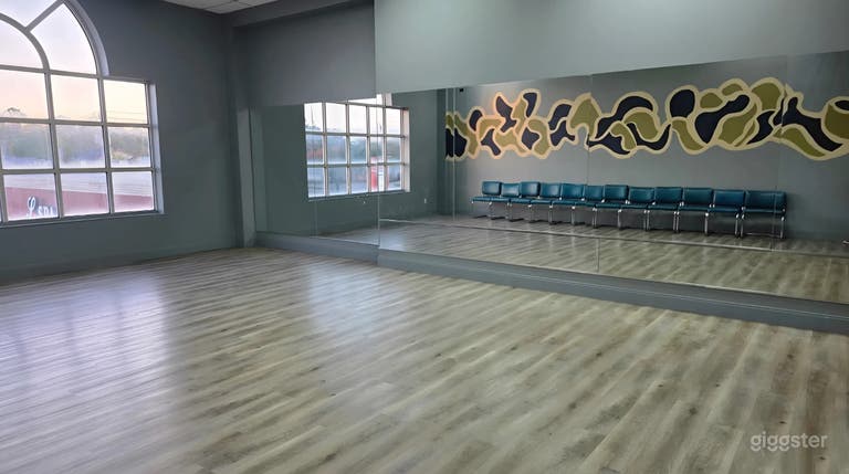  Full Studio Buyout | Versatile Black Box & Rehearsal Space 