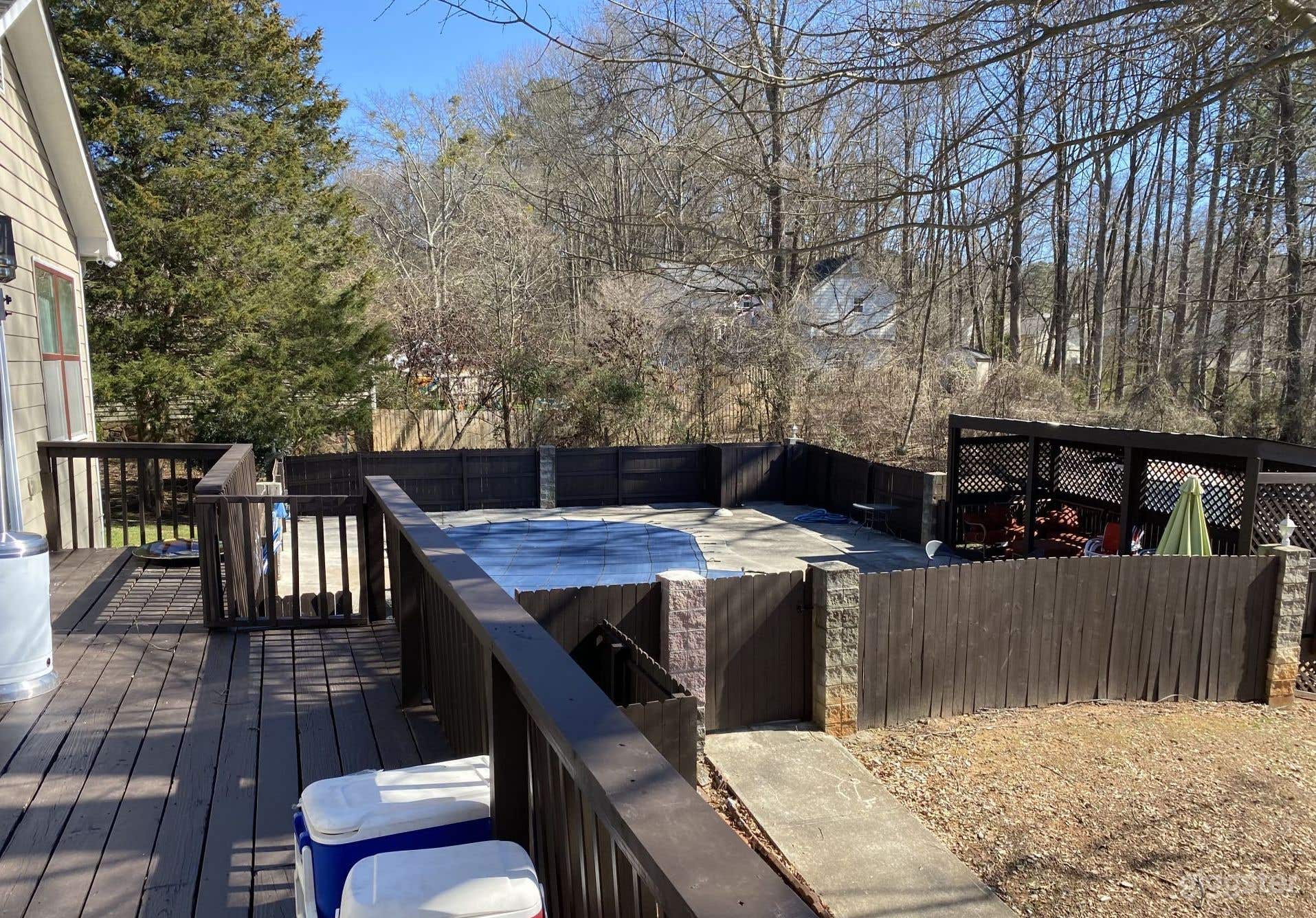 Modern Poolside Retreat in Austell Photo 3