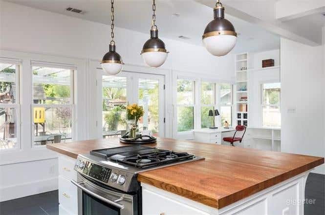  Updated Craftsman House in East Austin 