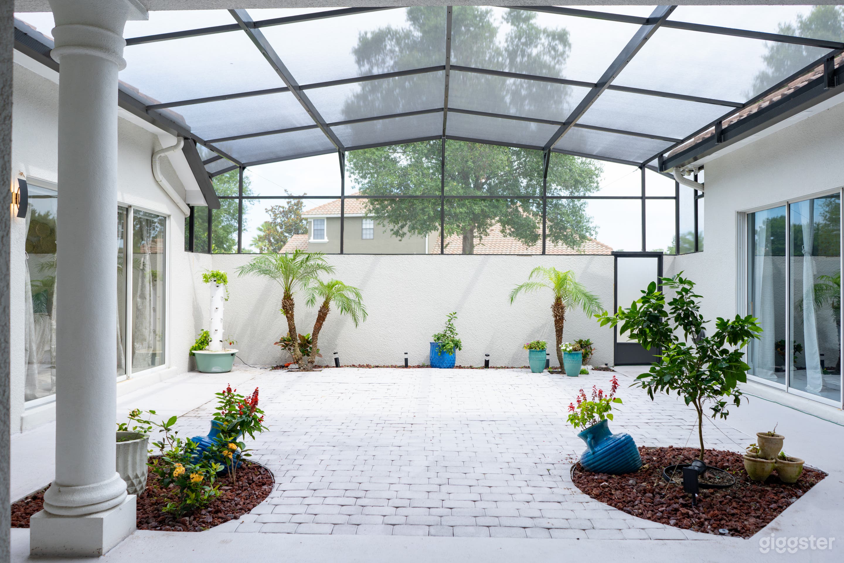 🌴Paradise for the creative mind/Courtyard Oasis🌴 Photo 3