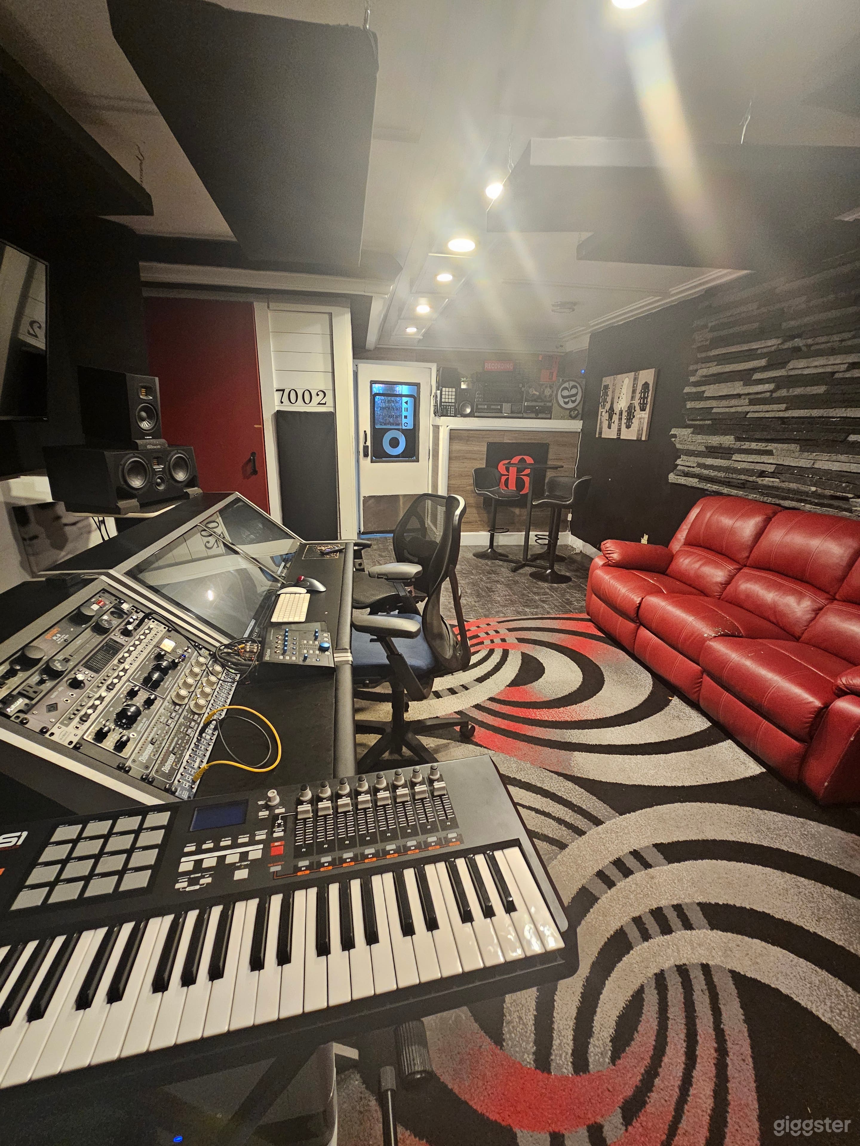 Professional Recording Studio Photo 1