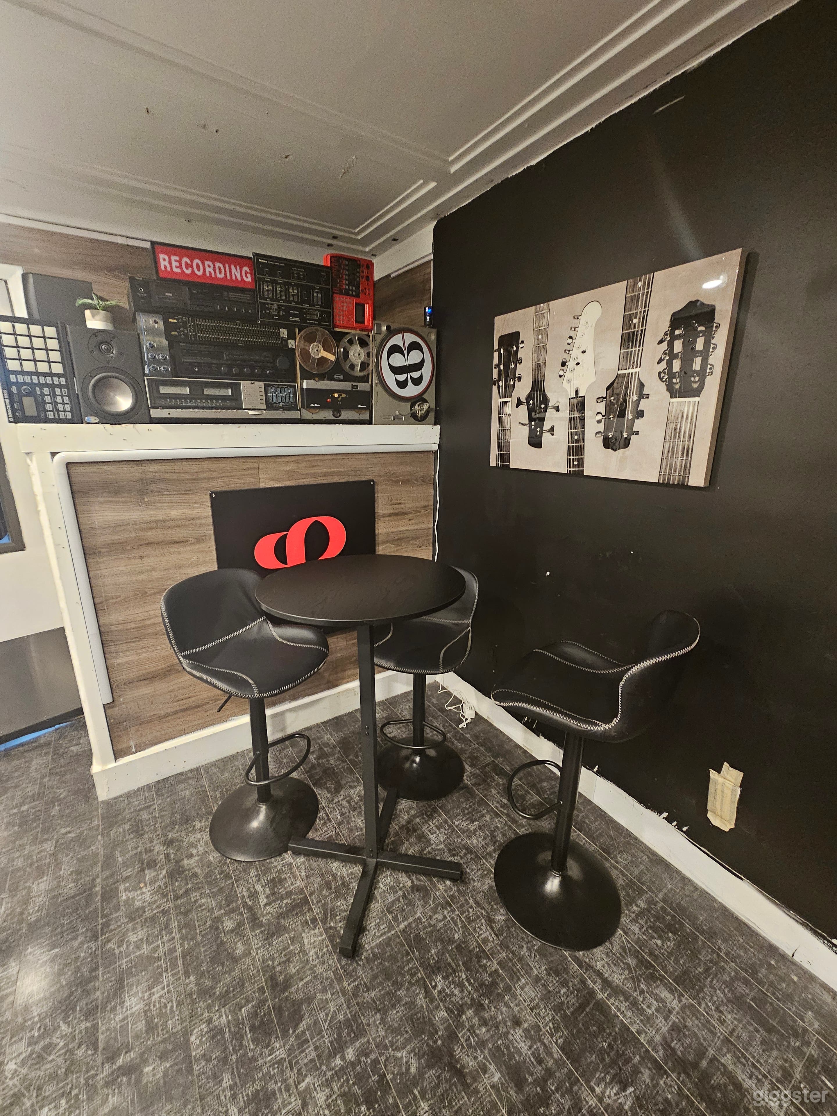 Professional Recording Studio Photo 2