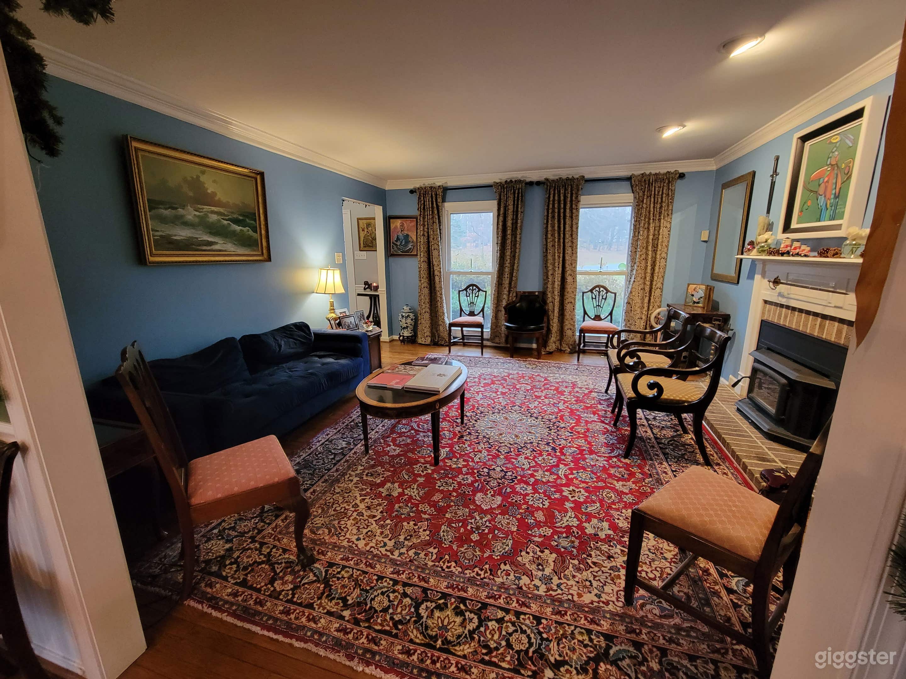 Artsy and Classy Washington Area Home Photo 1