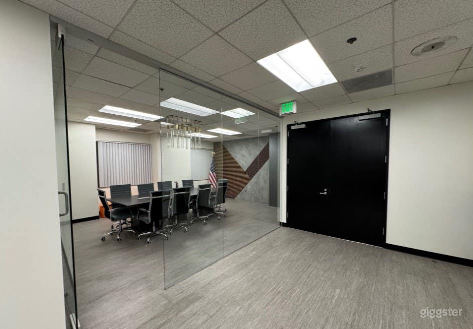 Beautiful Conference Hall with Elegant Glass Doors Photo 4