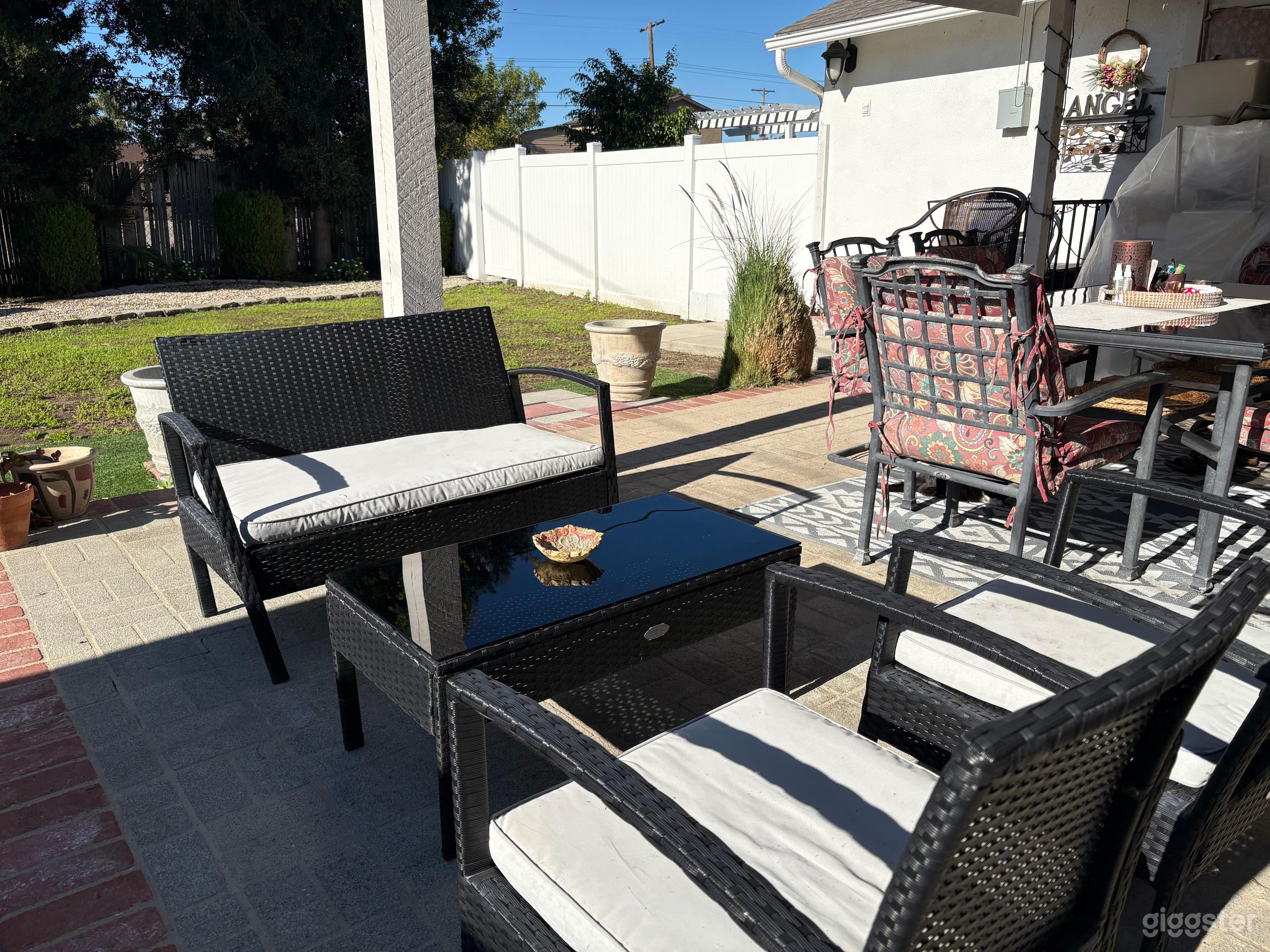 Scenic Winnetka Backyard for Film Photo 2