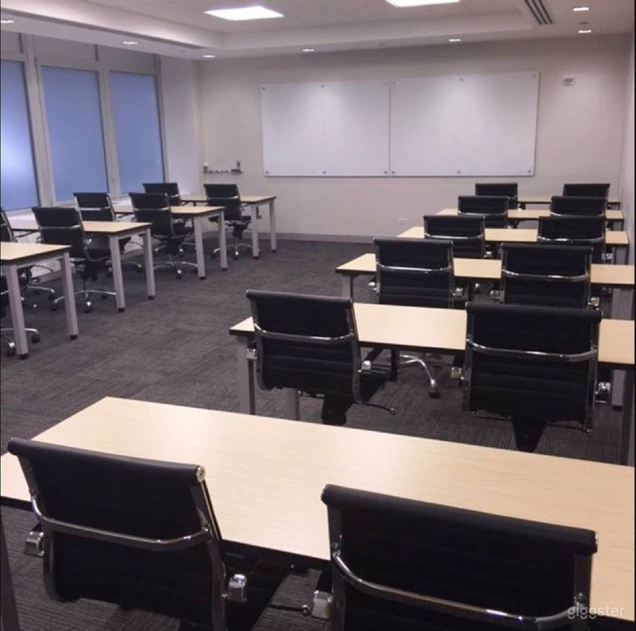 Unique Classroom-Style Meeting Room Photo 3