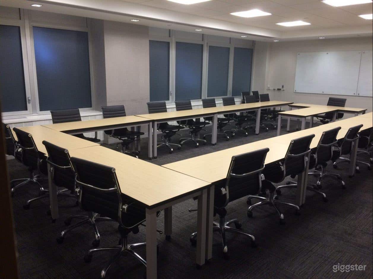 Unique Classroom-Style Meeting Room Photo 2
