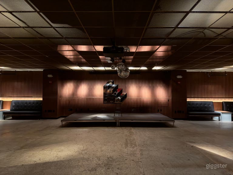  Manhattan's One-Of-A-Kind Speakeasy 