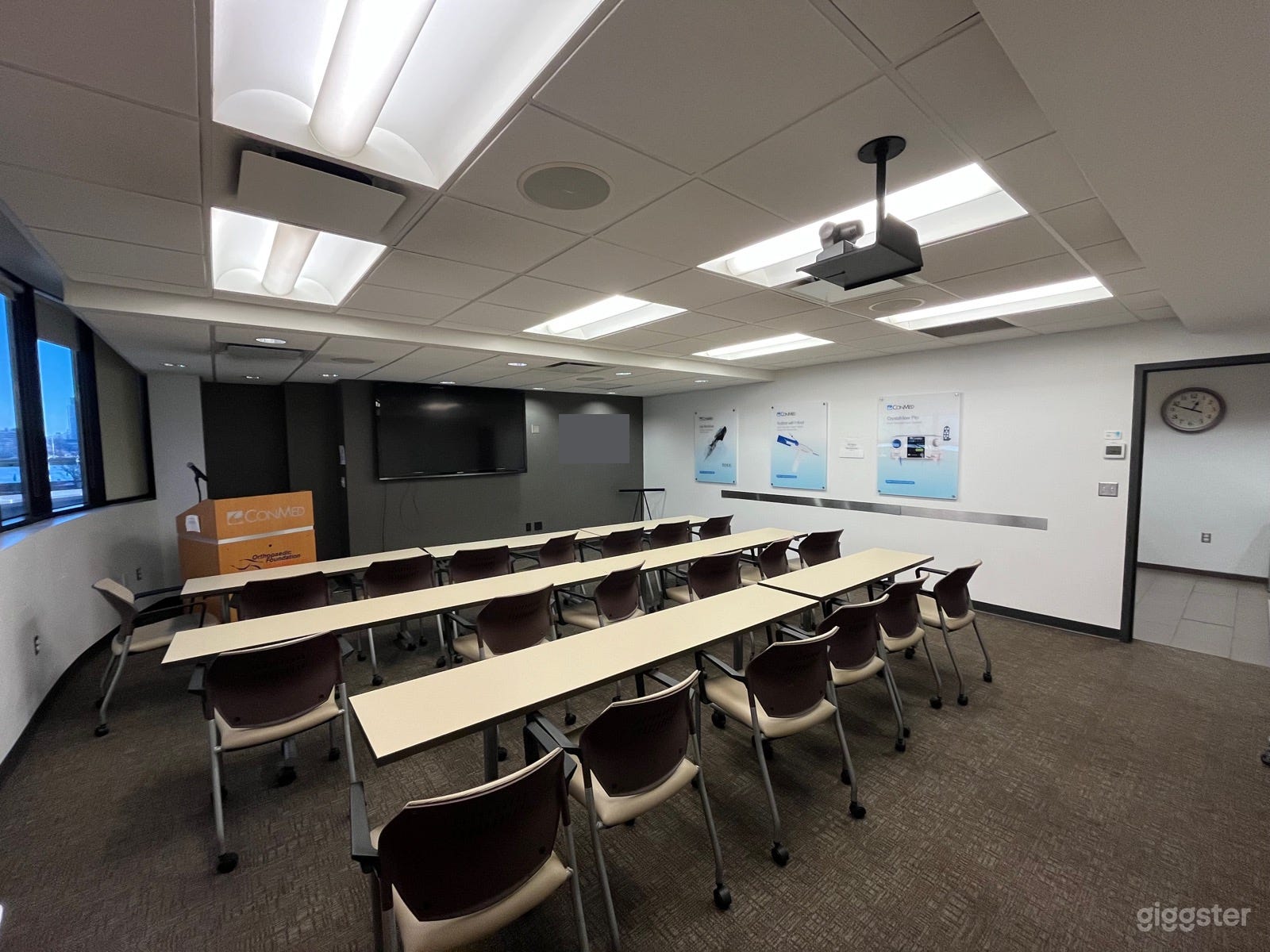 Medical/Laboratory setting w/ equipment and conference room Photo 4