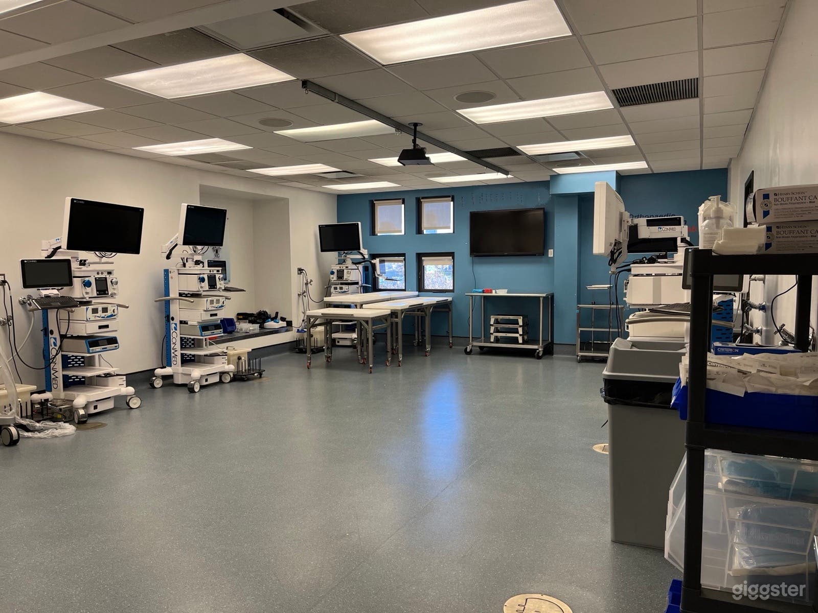 Medical/Laboratory setting w/ equipment and conference room Photo 1