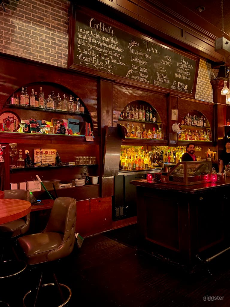  Vinyl and Cocktail bar, Hollywood & Vine  