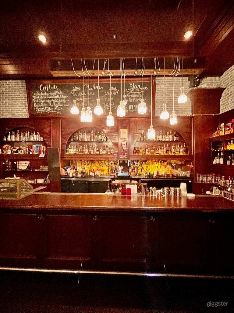  Vinyl and Cocktail bar, Hollywood & Vine  