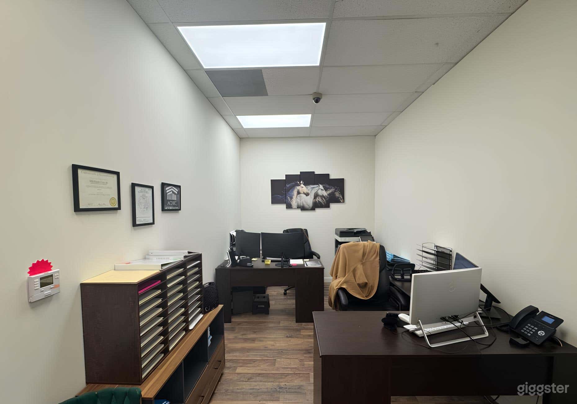 Fully Functioning Doctor's Offices Photo 1