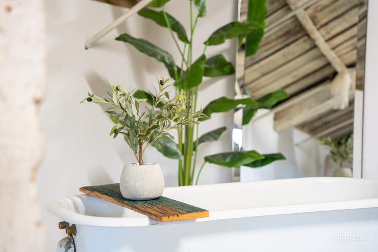  The Bedroom in Hamilton 