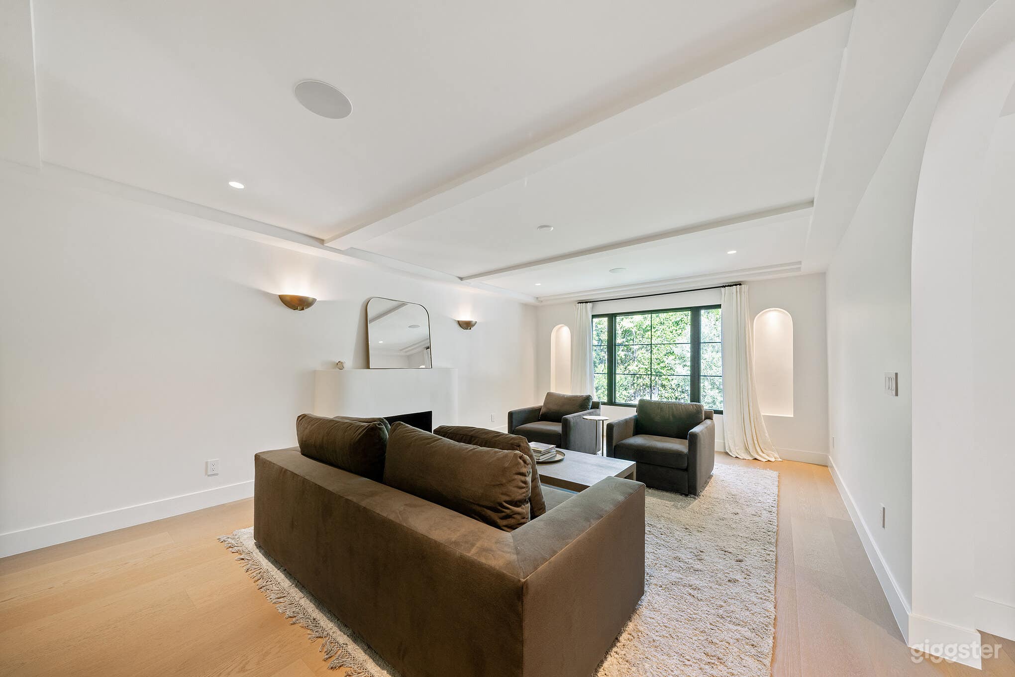 Remodeled Modern Spanish Home in Beverly Grove Photo 3