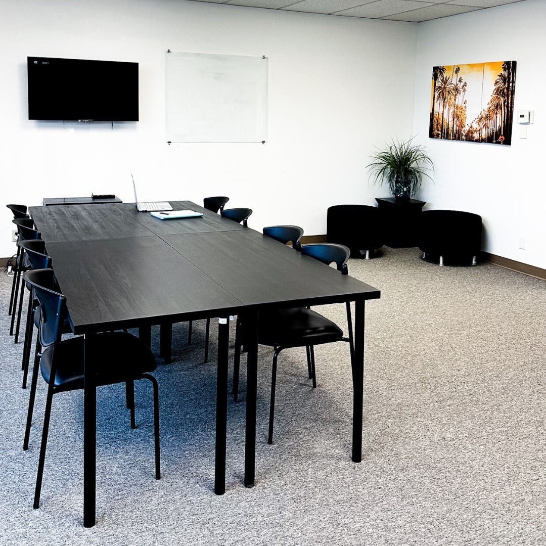 Modern South Bay/Torrance Conference Room Photo 4