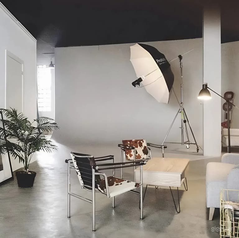  Estudio versátil de foto y video con ciclorama de 20 pies de largo 