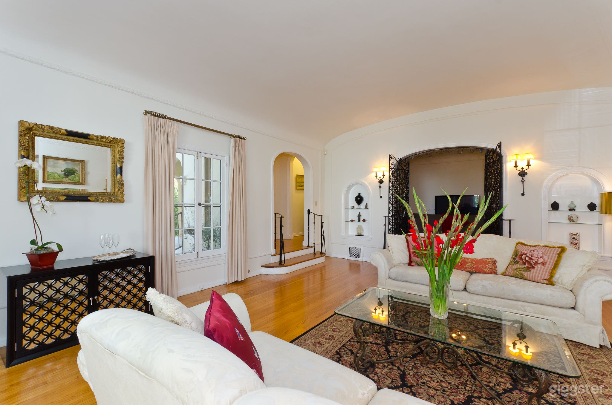 Classic Hollywood Glamour Hancock Park Photo 1