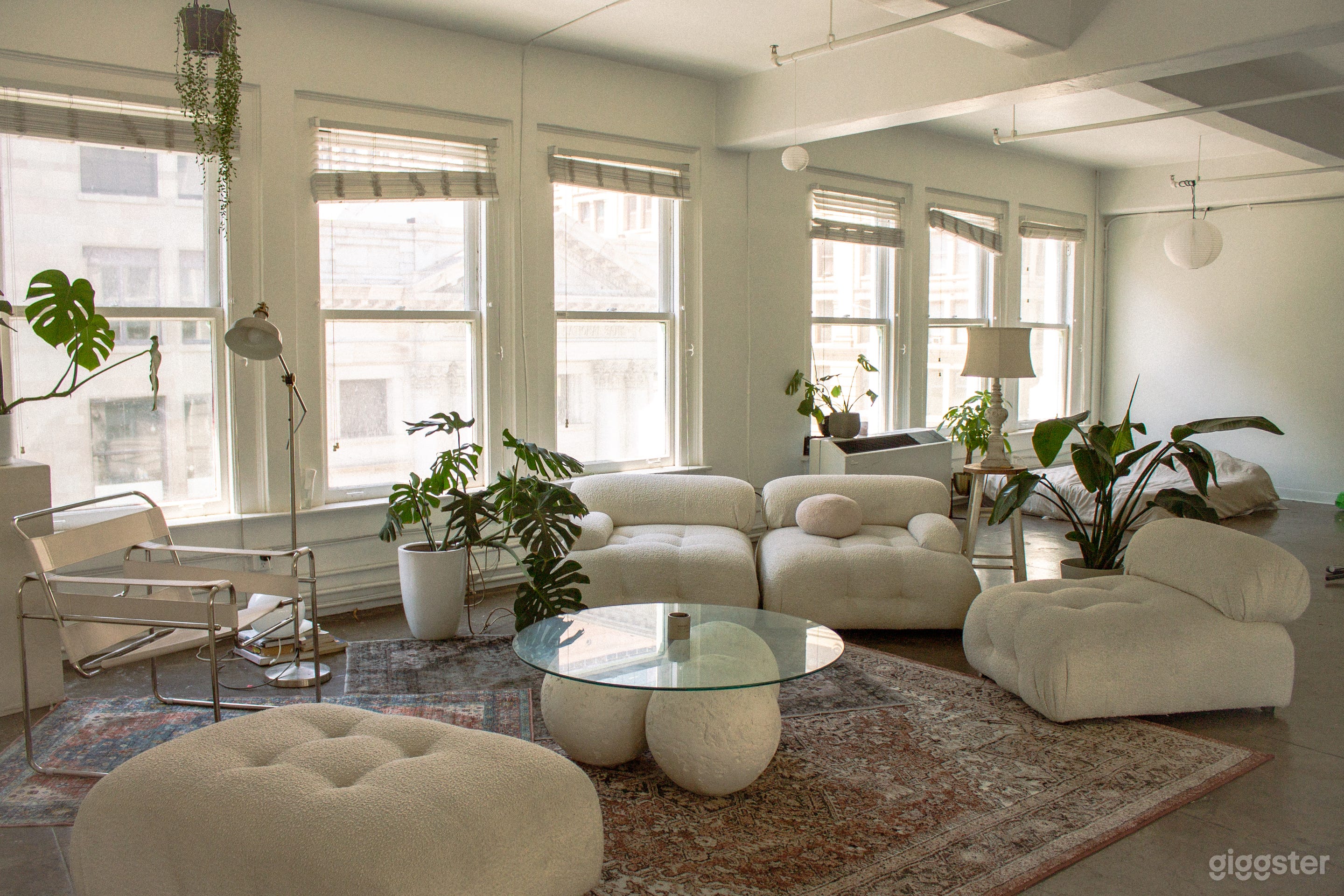 Live/Work Downtown Loft apartment  Photo 3