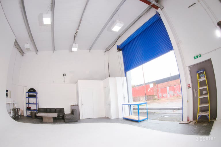  Wide shot offers a glimpse into the studio&#x27;s size and highlights shutter access 