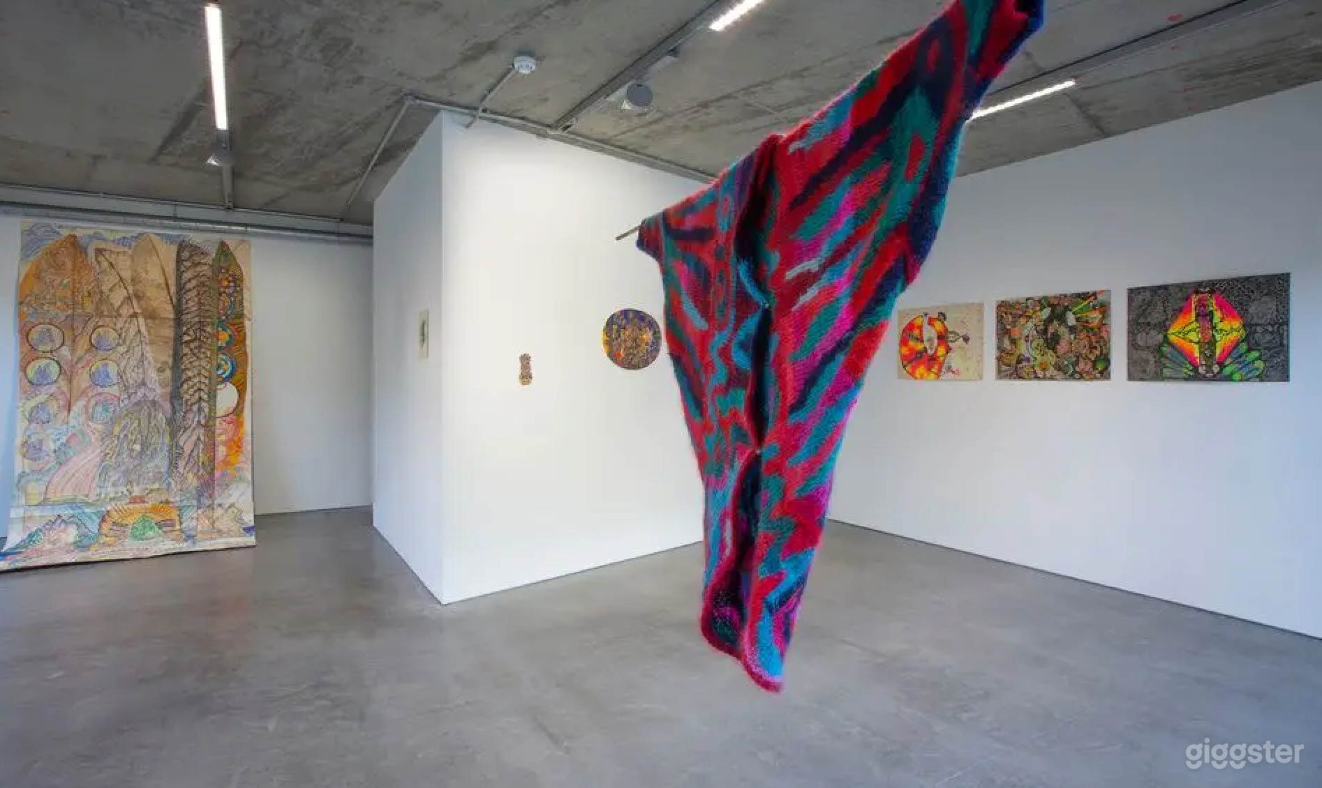 Amazing Art Studio for Photoshoots and Filming Photo 3