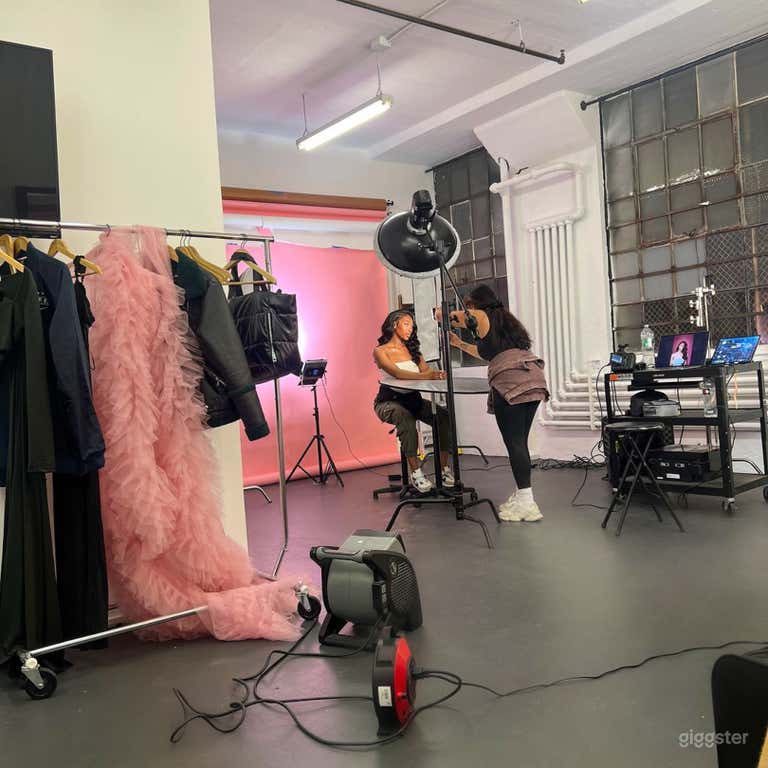  Chic Urban Style Studio  