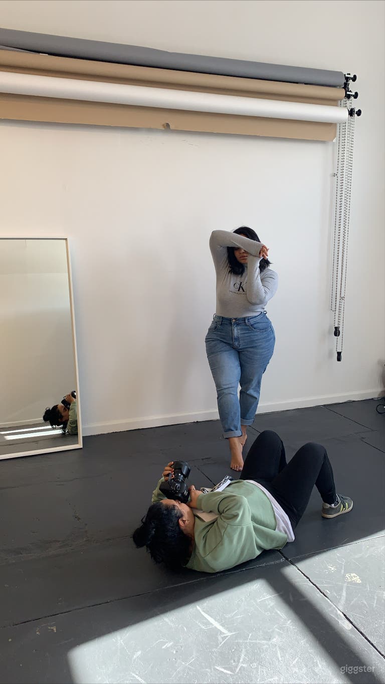  Chic Urban Style Studio  