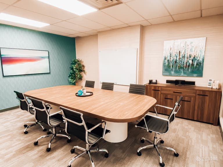  Boardroom 