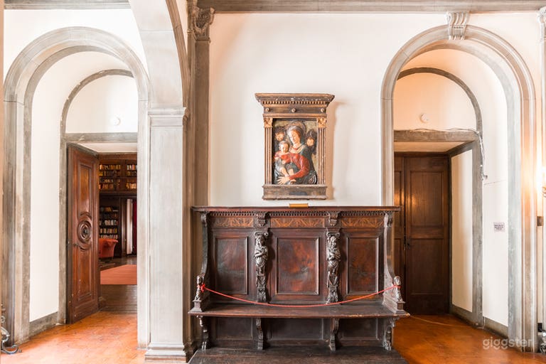  Stately Library in New York 