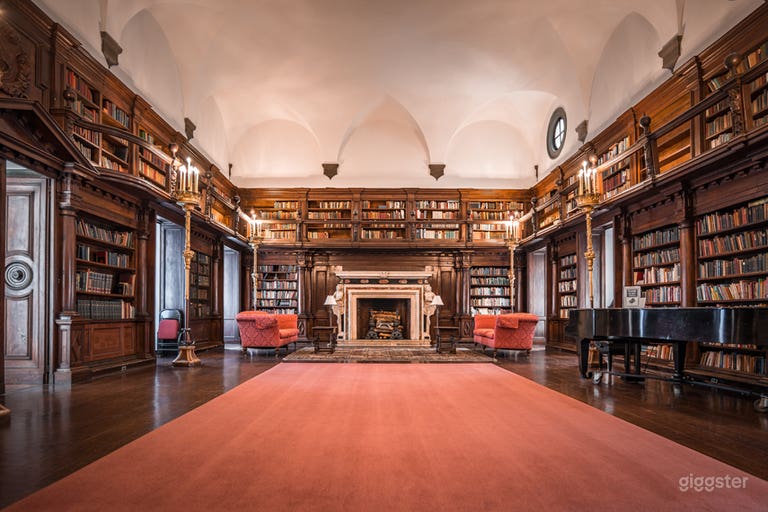  Stately Library in New York 