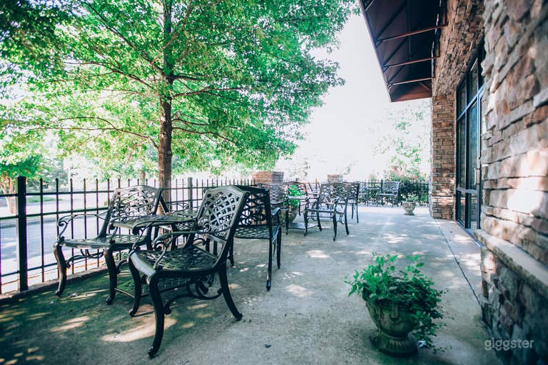  Patio holds up to 20 people  