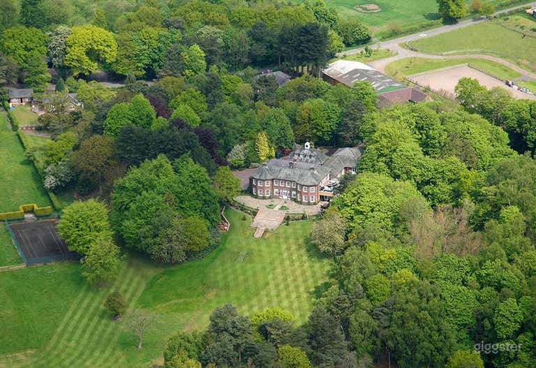  Vast and Idyllic Cheshire countryside 